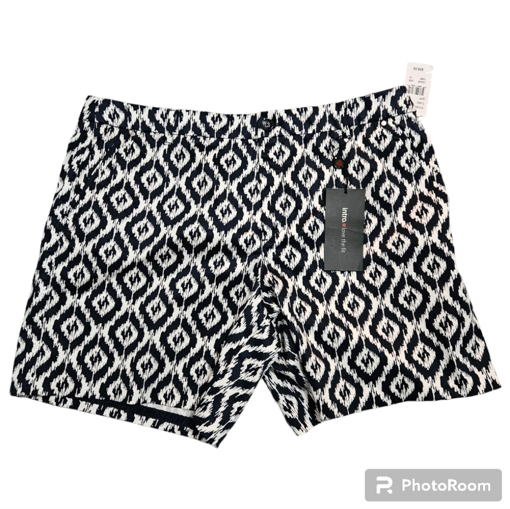 Love The Fit Stretch Size 16 comfort waist tummy control Athletic Bermuda Shorts